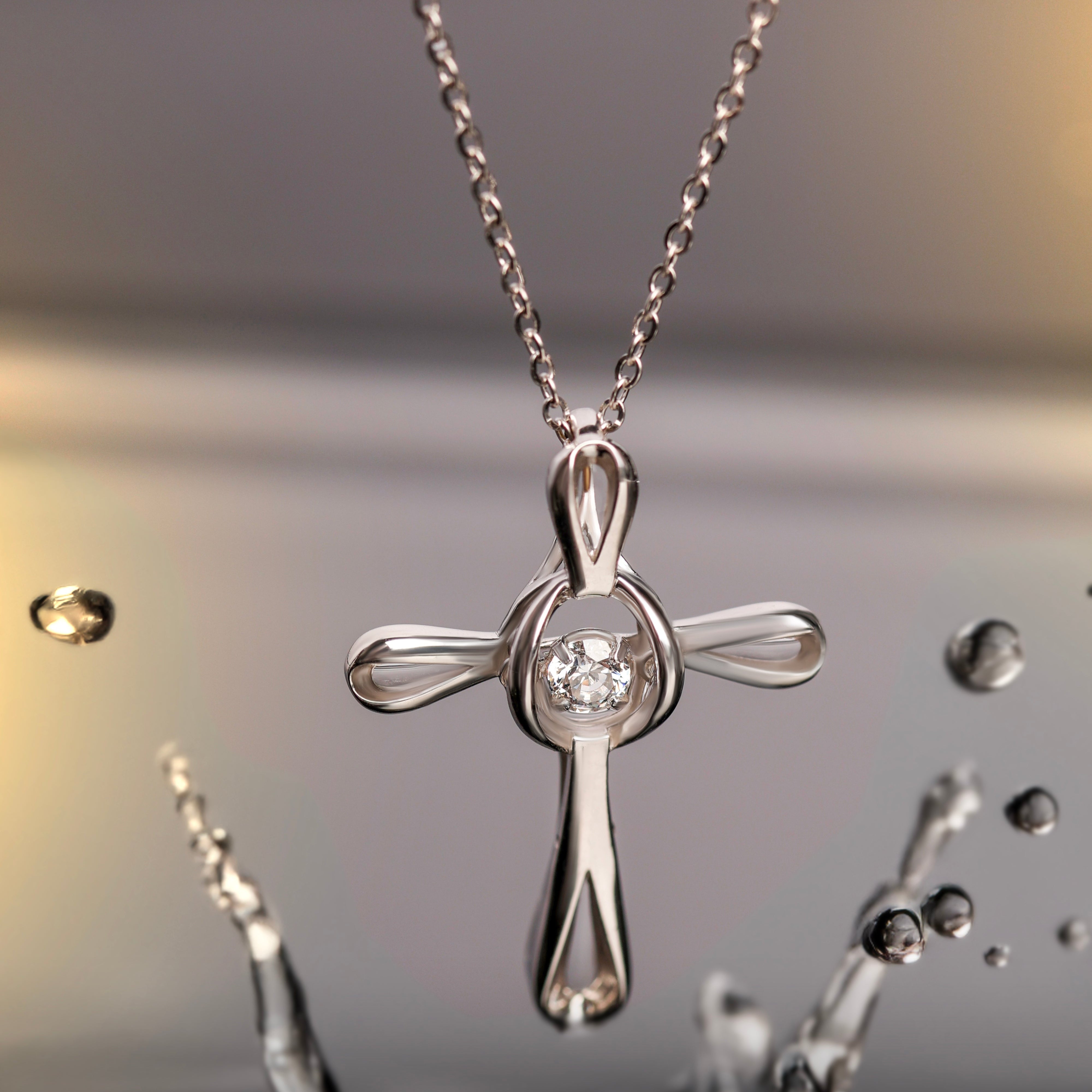 Collana da Donna con Croce Collezione Eternelle