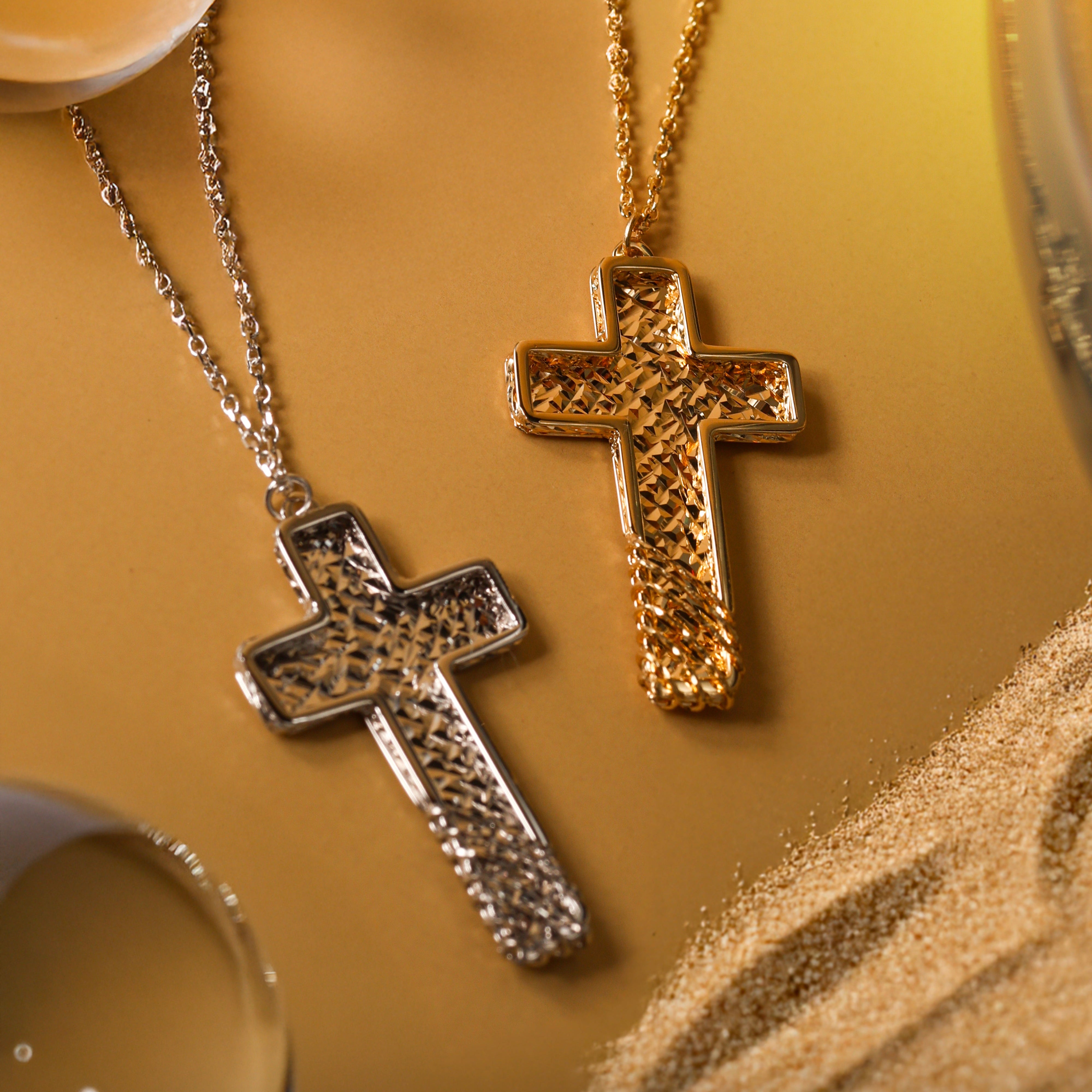 Collana da Donna con Croce Collezione Corpus Lux