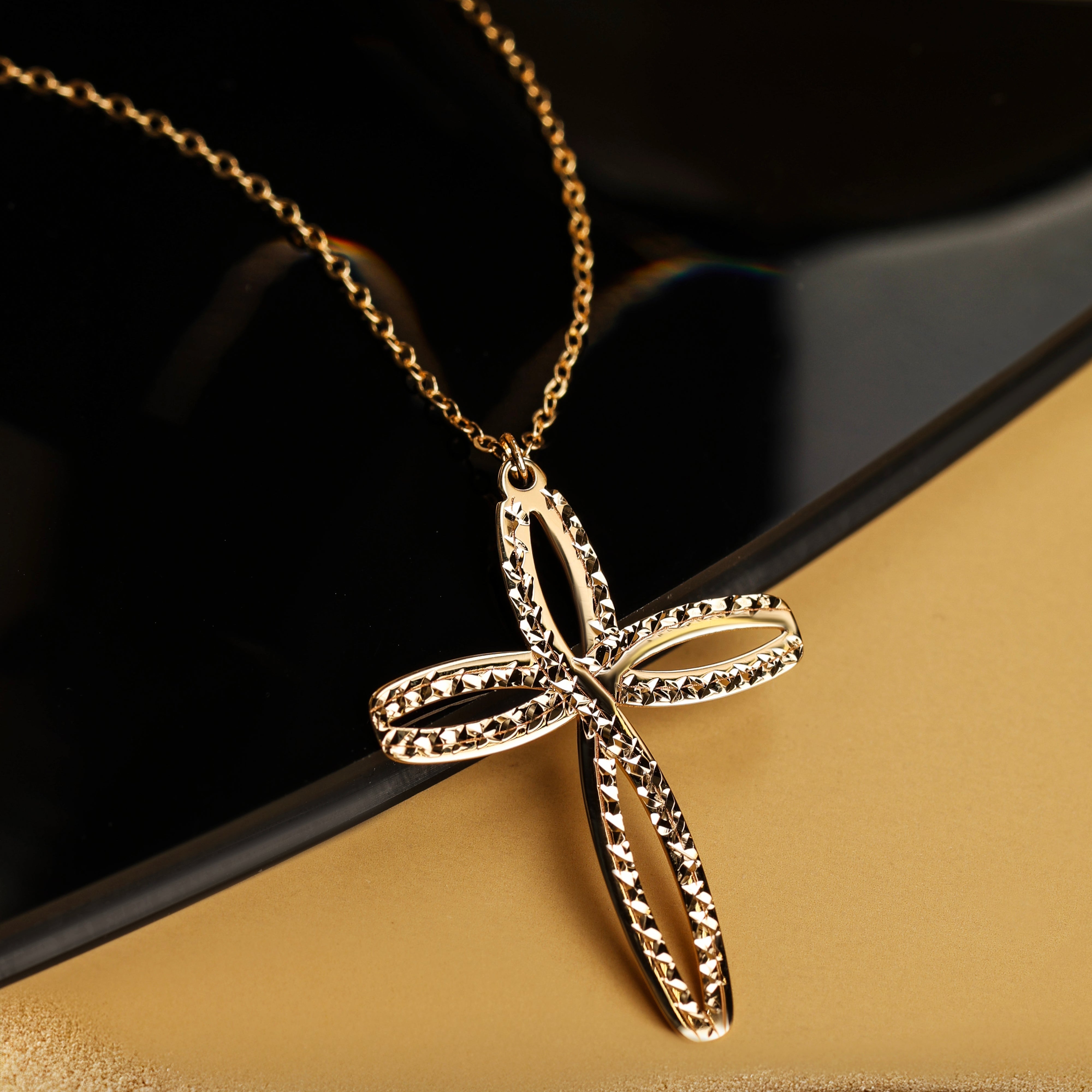 Collana da Donna con Croce Collezione Corpus Lux