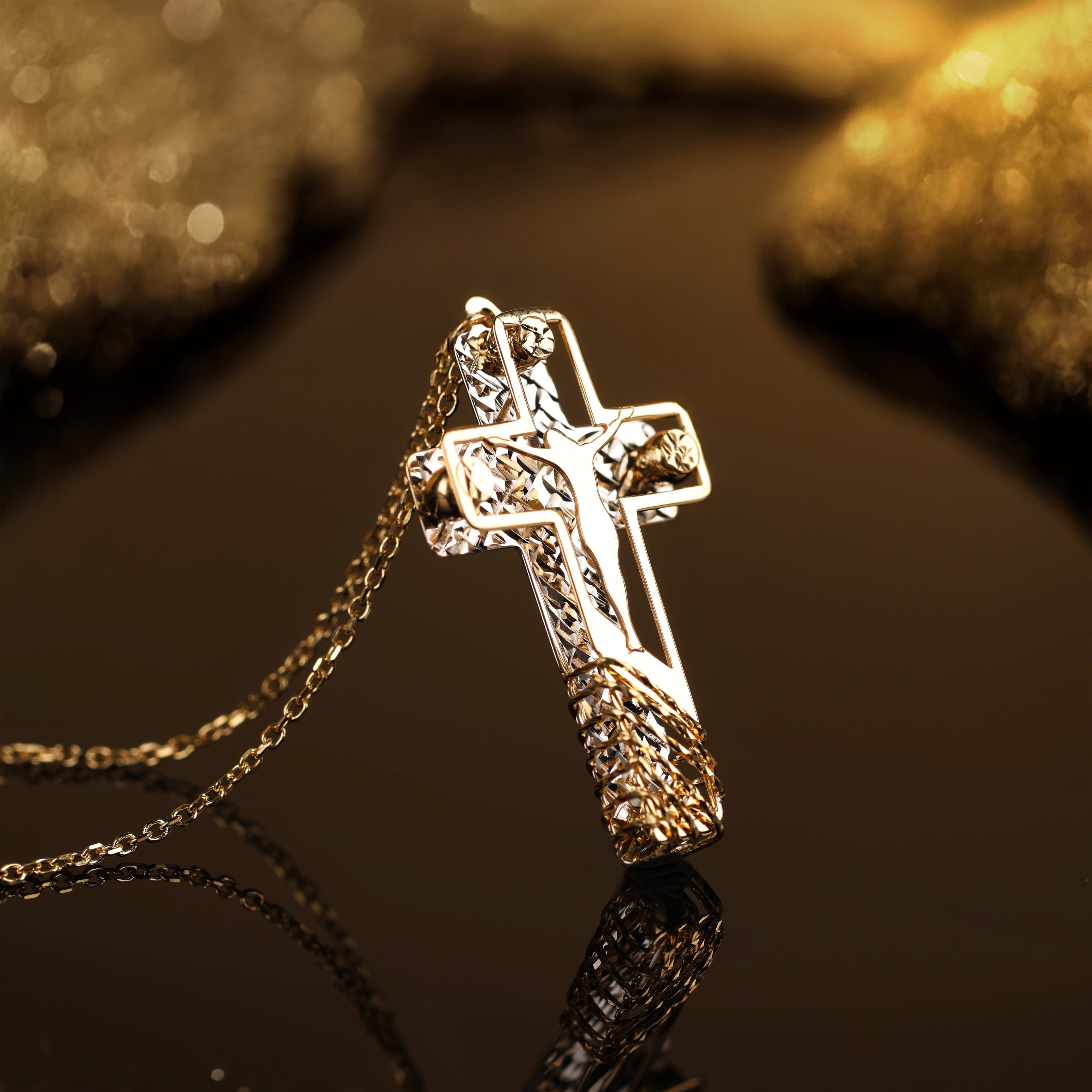 Collana da Uomo con Croce Collezione Corpus Lux