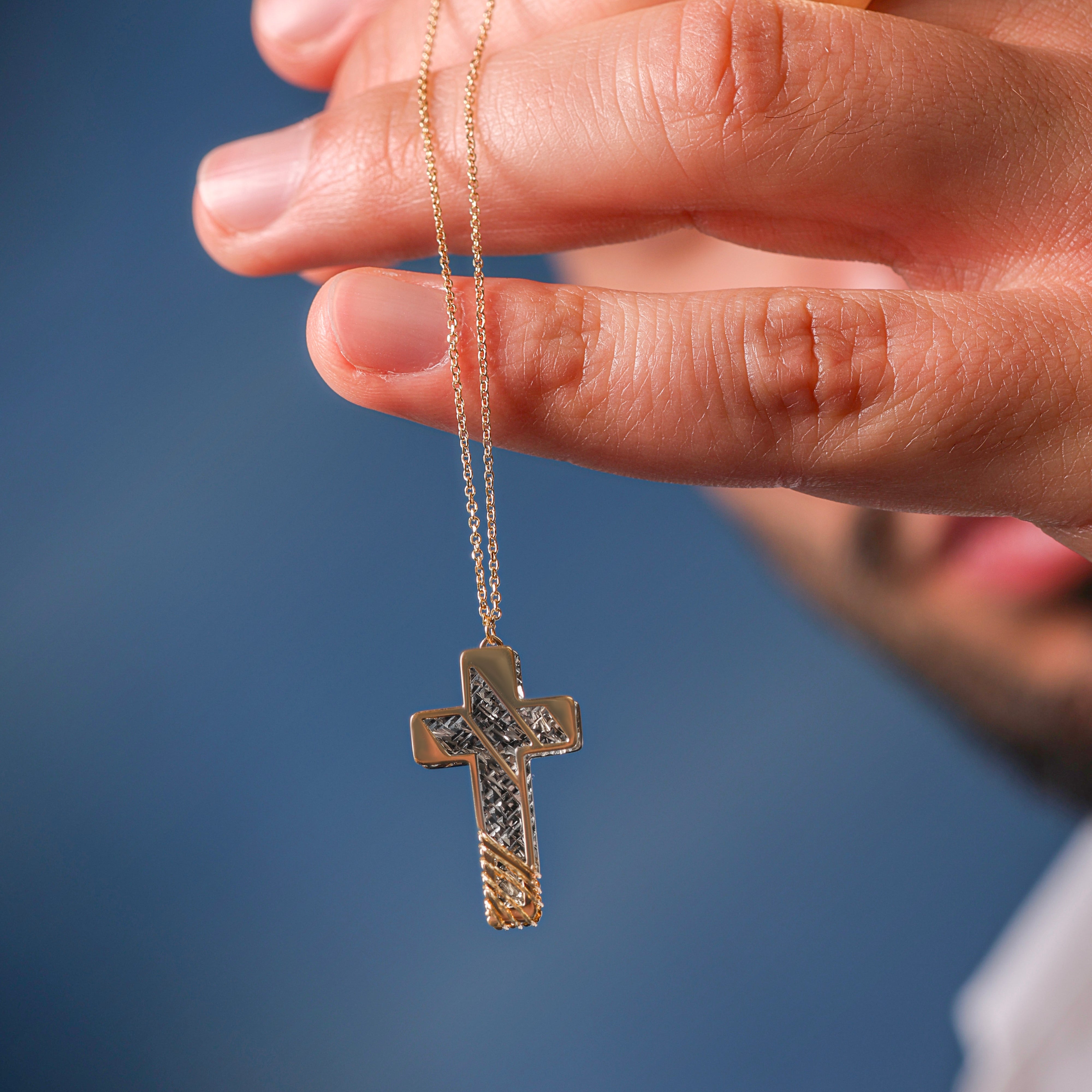 Collana da Uomo e da Donna con Croce Collezione Corpus Lux