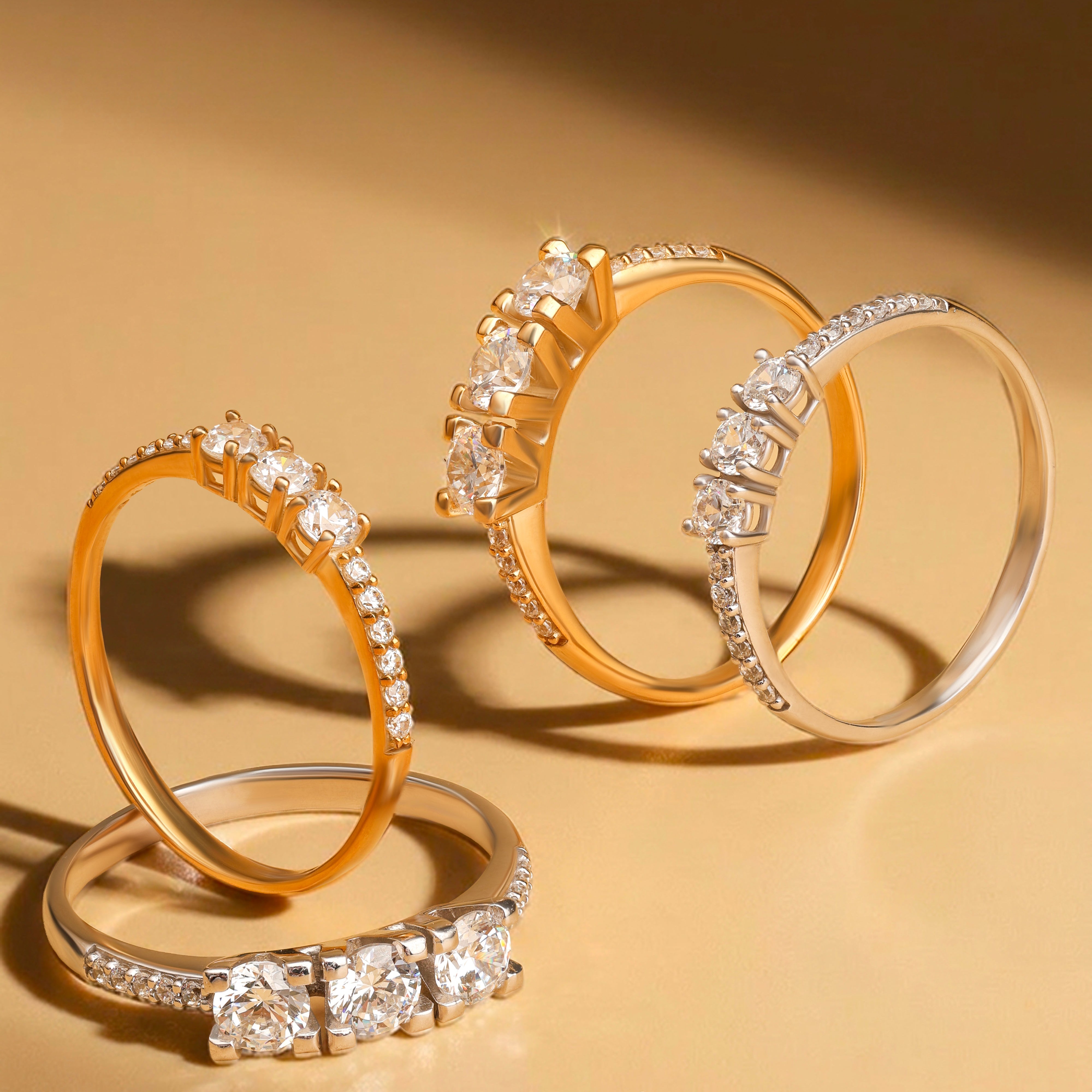 Anello Trilogy da Donna, con zirconi sul gambo - Endless Love